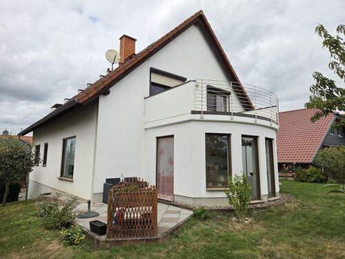 Gartenansicht - Licht & Luft - Ein- bis Zweifamilienhaus in dörflicher Idylle