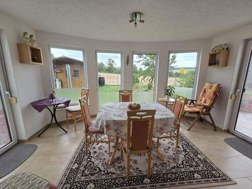 Wintergarten EG - 8 Zimmer Einfamilienhaus zum Kaufen in Bischofroda