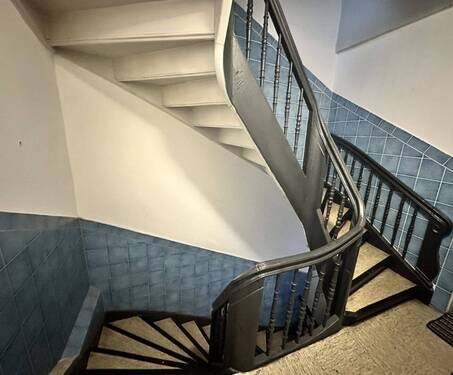 treppenhaus-3.jpg - 1 Zimmer Mehrfamilienhaus, Wohnhaus zum Kaufen in Fürth