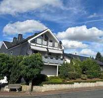 Großzügige Dachgeschosswohnung in guter Lage - Offheim