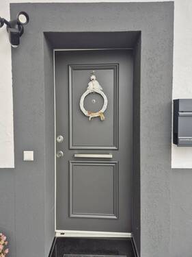 Eingangstür - 4 Zimmer Einfamilienhaus in Krauchenwies