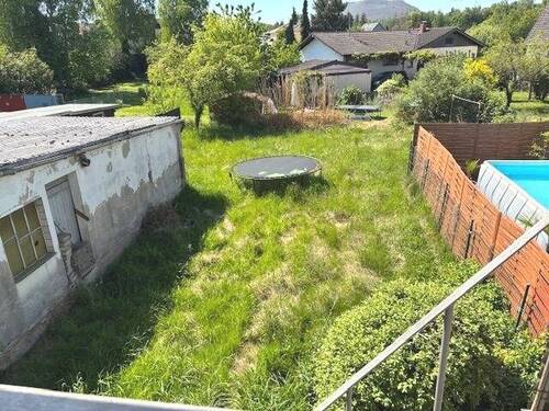 Blick vom Balkon zum Garten - 