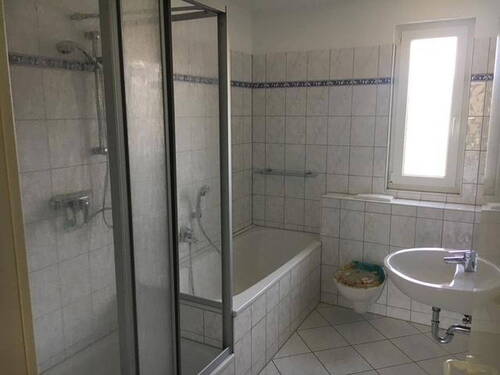 Bad - Reihenmittelhaus mit 136,00 m² in Berlin zur Miete
