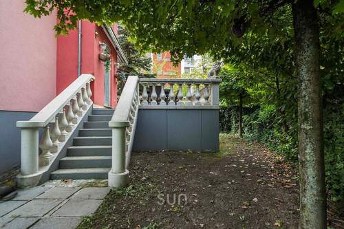 GARTEN MIT STILVOLLER TERRASSE - 