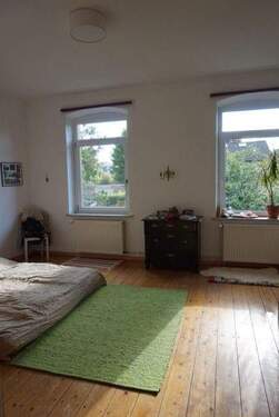 Zimmer (1) große Wohnung OG - 