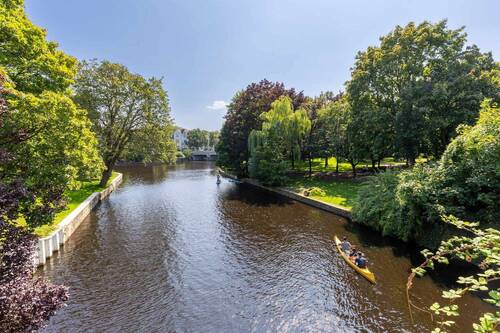Die Alster vor der Tür - Büro in Hamburg