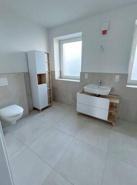 Modernes Badezimmer - 