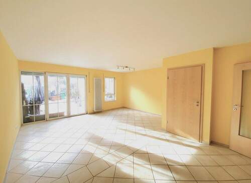 Wohnzimmer EG - 5 Zimmer Reihenmittelhaus zum Kaufen in Ebersberg