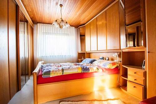 Schlafzimmer_EG - 