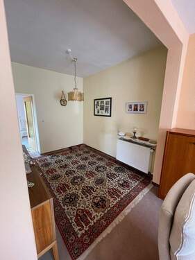 Diele - 8 Zimmer Einfamilienhaus in Dreieich