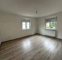 Top renovierte 3-Zimmerwohnung mit gemeinschaftlichem Garten in bevorzugter Lage - Filderstadt Bernhausen