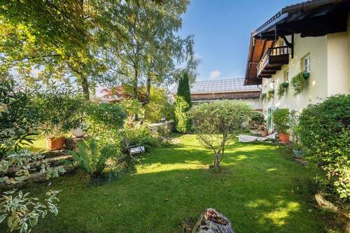 UNEINSEHBARER MAGISCHER GARTEN - 