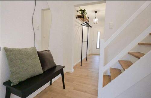 Eingang/ Flur - 4 Zimmer Reihenmittelhaus in Bremerhaven