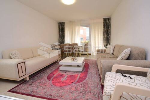 Wohnzimmer EG - 6 Zimmer Etagenwohnung zum Kaufen in Hamburg