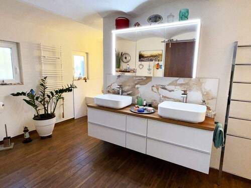 Großzügiges und exklusives Bad - 