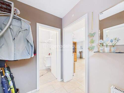 Flur - 4 Zimmer Etagenwohnung zum Kaufen in Lingen