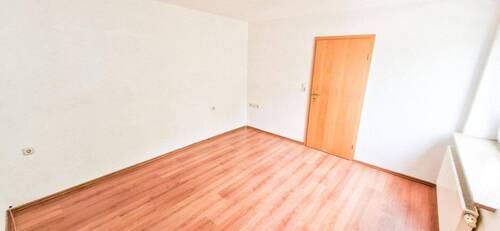 Schlafzimmer - 5 Zimmer Etagenwohnung zum Kaufen in Kaufbeuren