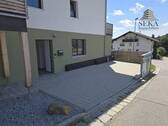 Eingangsbereich / Stellplatz - 