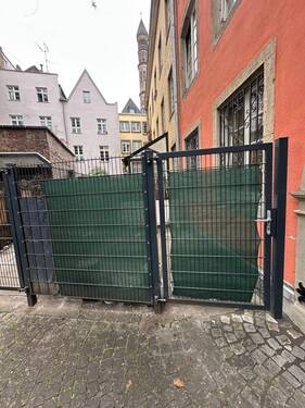 Eingezäunter Außenbereich - 