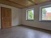 Wohnzimmer, linke Whg., Bild 3 - 