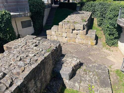 Ehemalige Rest der römischen Mauer! - 2 Zimmer Etagenwohnung in Mainz