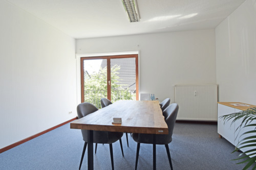 Großzügiger Meetingraum - 4 Zimmer Büro in Reinbek