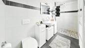 Badezimmer_1 - 6 Zimmer Einfamilienhaus zum Kaufen in Selfkant / Höngen