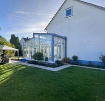 Lichterfülltes Haus mit modernem Wintergarten und traumhaftem SüdOst-Garten mit großer Terrasse - Werl