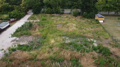 Teilfläche 2 - 4 Zimmer Einfamilienhaus zum Kaufen in Braunsbedra / Großkayna