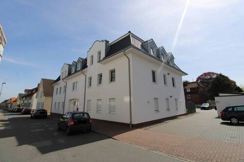 Außenansicht - 3 Zimmer Etagenwohnung zum Kaufen in Varel