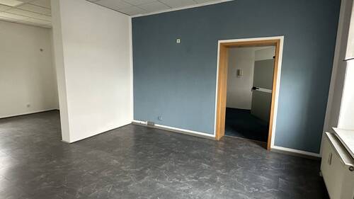 Gewerbe EG - Durchgangszimmer - 