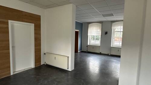 Gewerbe EG - Durchgangszimmer - 