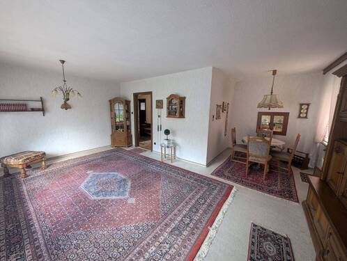 Wohnzimmer mit Essplatz - 