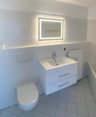 Badezimmer - Etagenwohnung mit 77,00 m&sup2; in Velten zum Kaufen