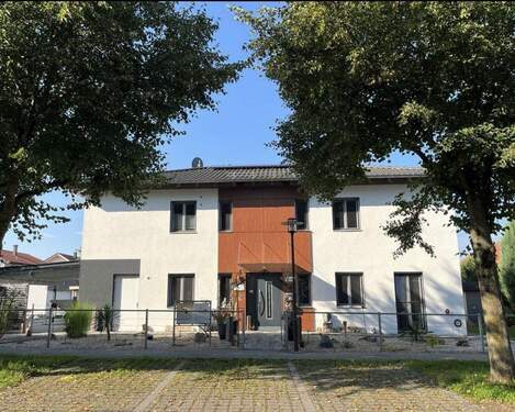 Bild 2 - 1 Zimmer Mehrfamilienhaus, Wohnhaus zum Kaufen in Osterhofen