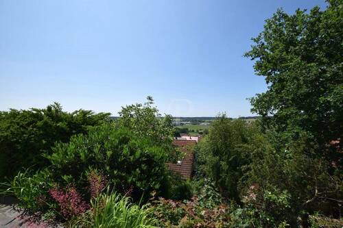Ausblick - Einfamilienhaus mit 180,00 m&sup2; in Feuchtwangen zum Kaufen