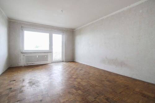 Wohnzimmer - 3 Zimmer Einfamilienhaus zum Kaufen in Ostfildern
