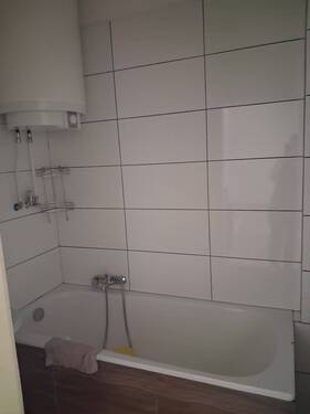 20260515_114126.jpg - Etagenwohnung mit 86,00 m&sup2; in Hof zur Miete