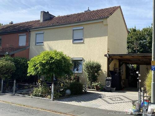 Ansicht Front - Reiheneckhaus mit 530 m² Grundstück und Ausbaupotenzial