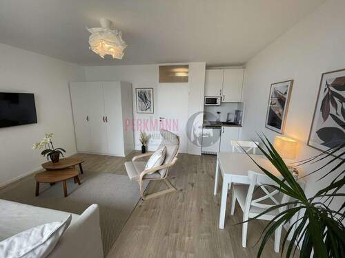 Blick vom Balkon - 1 Zimmer Etagenwohnung in München