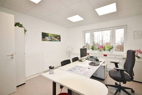 freundliches Büro (EG) - 