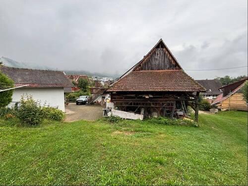 Schopf und Garage / Carports - 8 Zimmer Mehrfamilienhaus, Wohnhaus zum Kaufen in Offenburg