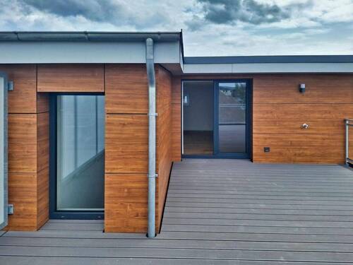 Dachterrasse mit Abstellraum - 