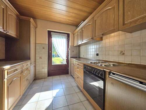 Küche mit Terrassenzugang - 