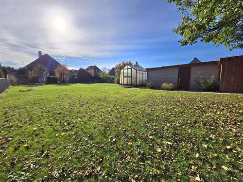 weitläufiger Garten Haus Wilster - 4 Zimmer Einfamilienhaus zum Kaufen in Wilster