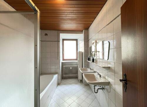 Einliegerwohnung Bad - 