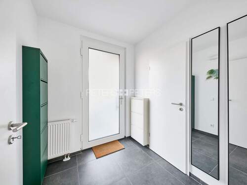 Flur - 5 Zimmer Reihenmittelhaus in Geesthacht