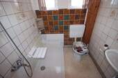 Tageslichtbadezimmer EG - 