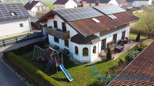 Ansicht - *** Gepflegtes Zweifamilienhaus in Plattling - Randlage ***