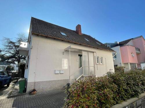 Eingangsbereich! - 5 Zimmer Mehrfamilienhaus, Wohnhaus zum Kaufen in Mainz